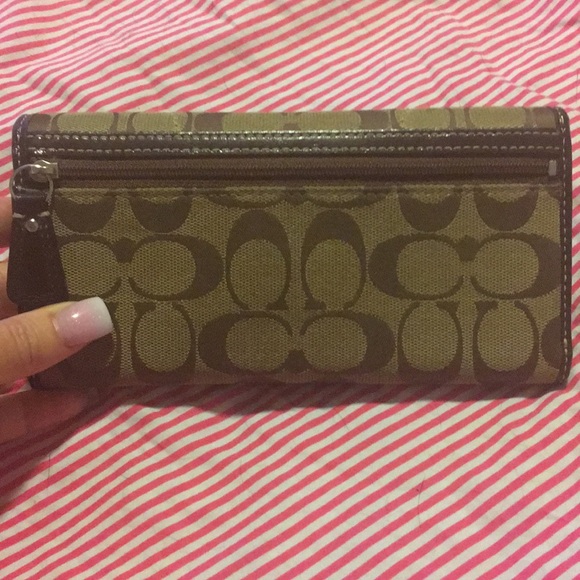 Authentic Coach Wallet - Picture 6 of 6